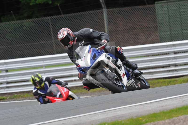 Motorcycle action photographs;Trackday digital images;event digital images;eventdigitalimages;no limits trackday;oulton park;oulton park circuit cheshire;oulton park photographs;peter wileman photography;trackday;trackday photos