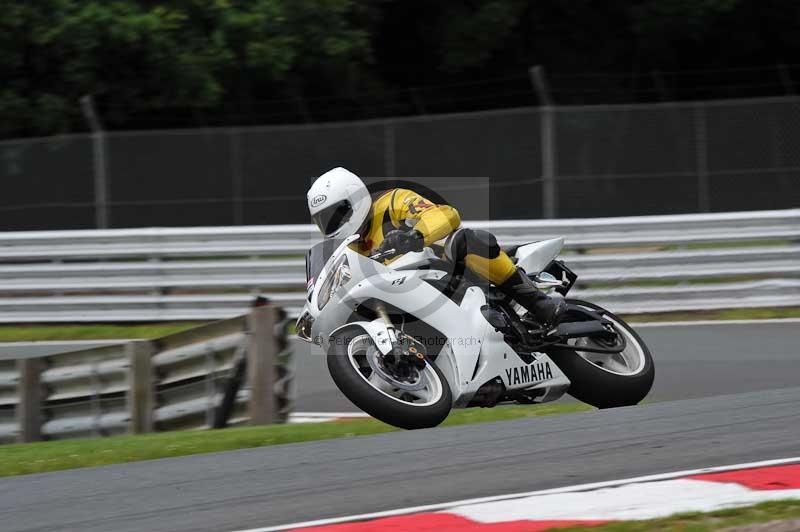 Motorcycle action photographs;Trackday digital images;event digital images;eventdigitalimages;no limits trackday;oulton park;oulton park circuit cheshire;oulton park photographs;peter wileman photography;trackday;trackday photos