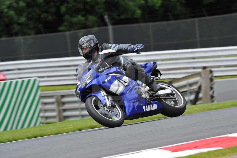 Motorcycle action photographs;Trackday digital images;event digital images;eventdigitalimages;no limits trackday;oulton park;oulton park circuit cheshire;oulton park photographs;peter wileman photography;trackday;trackday photos