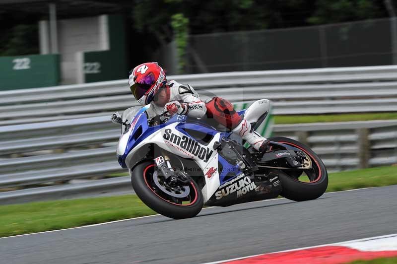 Motorcycle action photographs;Trackday digital images;event digital images;eventdigitalimages;no limits trackday;oulton park;oulton park circuit cheshire;oulton park photographs;peter wileman photography;trackday;trackday photos