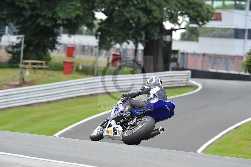 Motorcycle action photographs;Trackday digital images;event digital images;eventdigitalimages;no limits trackday;oulton park;oulton park circuit cheshire;oulton park photographs;peter wileman photography;trackday;trackday photos