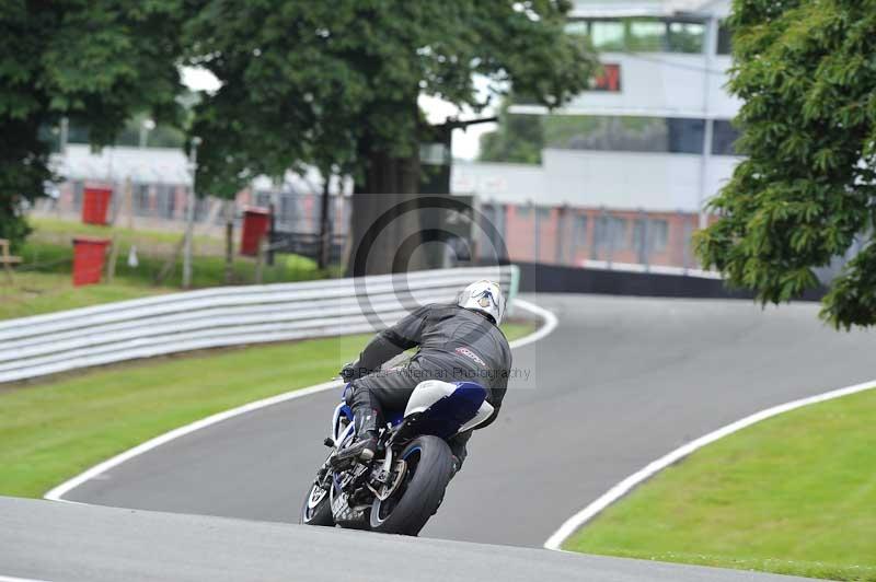 Motorcycle action photographs;Trackday digital images;event digital images;eventdigitalimages;no limits trackday;oulton park;oulton park circuit cheshire;oulton park photographs;peter wileman photography;trackday;trackday photos