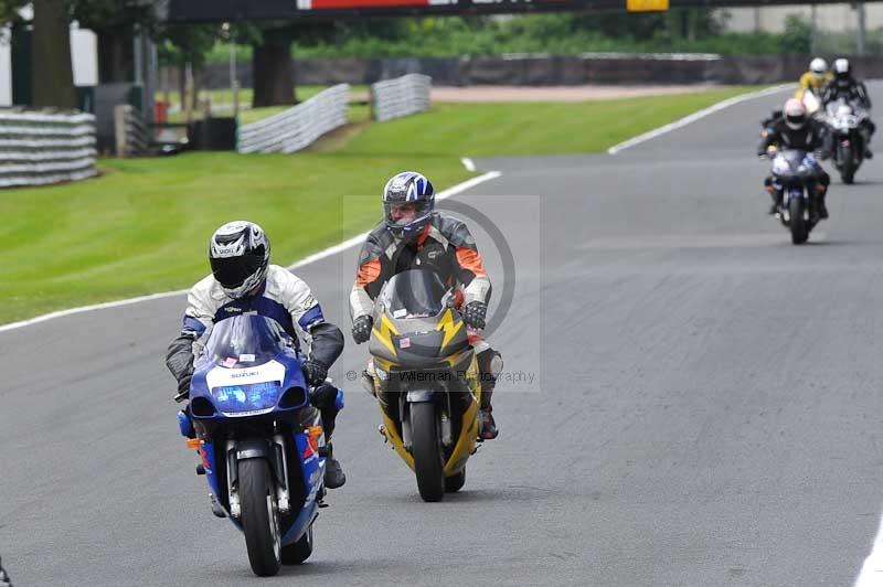 Motorcycle action photographs;Trackday digital images;event digital images;eventdigitalimages;no limits trackday;oulton park;oulton park circuit cheshire;oulton park photographs;peter wileman photography;trackday;trackday photos