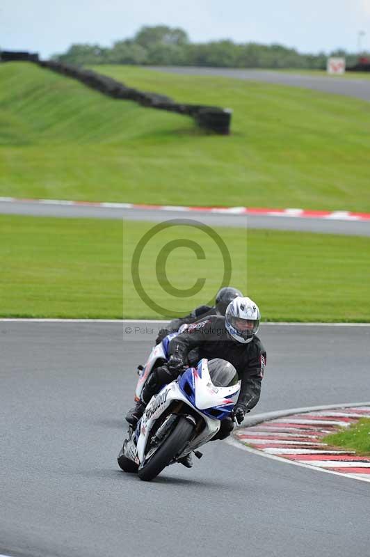 Motorcycle action photographs;Trackday digital images;event digital images;eventdigitalimages;no limits trackday;oulton park;oulton park circuit cheshire;oulton park photographs;peter wileman photography;trackday;trackday photos