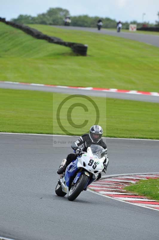 Motorcycle action photographs;Trackday digital images;event digital images;eventdigitalimages;no limits trackday;oulton park;oulton park circuit cheshire;oulton park photographs;peter wileman photography;trackday;trackday photos