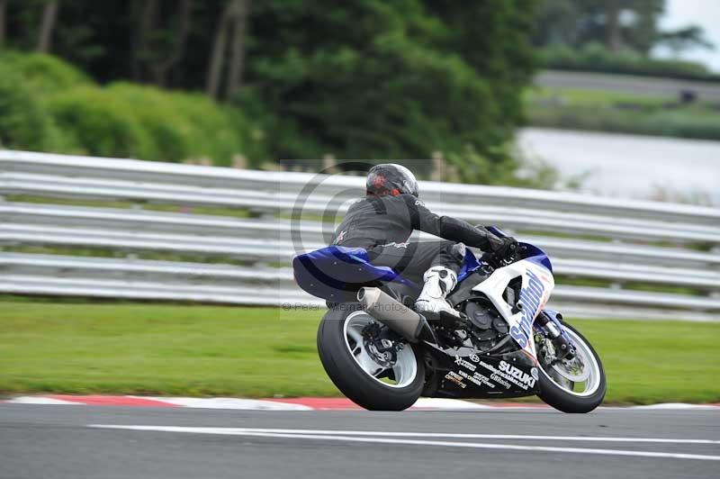 Motorcycle action photographs;Trackday digital images;event digital images;eventdigitalimages;no limits trackday;oulton park;oulton park circuit cheshire;oulton park photographs;peter wileman photography;trackday;trackday photos