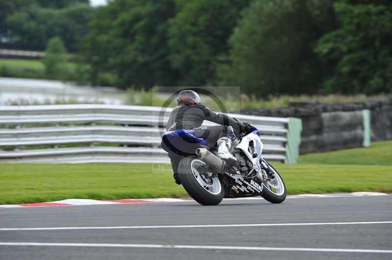 Motorcycle action photographs;Trackday digital images;event digital images;eventdigitalimages;no limits trackday;oulton park;oulton park circuit cheshire;oulton park photographs;peter wileman photography;trackday;trackday photos