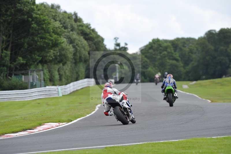 Motorcycle action photographs;Trackday digital images;event digital images;eventdigitalimages;no limits trackday;oulton park;oulton park circuit cheshire;oulton park photographs;peter wileman photography;trackday;trackday photos