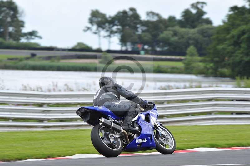 Motorcycle action photographs;Trackday digital images;event digital images;eventdigitalimages;no limits trackday;oulton park;oulton park circuit cheshire;oulton park photographs;peter wileman photography;trackday;trackday photos