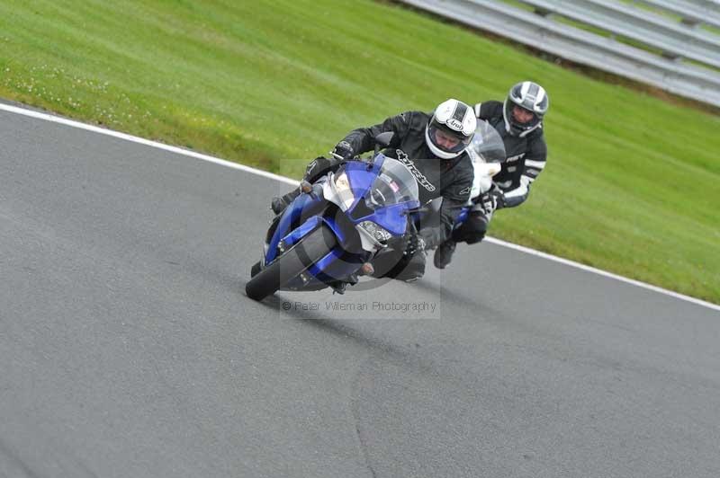 Motorcycle action photographs;Trackday digital images;event digital images;eventdigitalimages;no limits trackday;oulton park;oulton park circuit cheshire;oulton park photographs;peter wileman photography;trackday;trackday photos