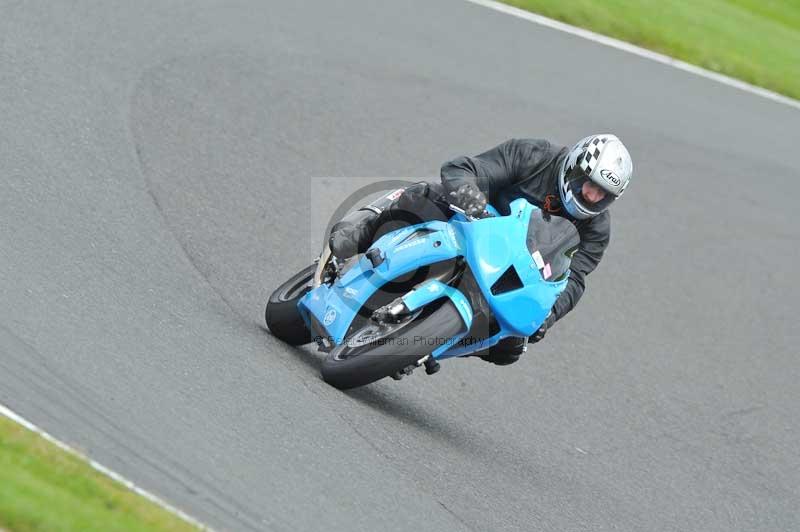 Motorcycle action photographs;Trackday digital images;event digital images;eventdigitalimages;no limits trackday;oulton park;oulton park circuit cheshire;oulton park photographs;peter wileman photography;trackday;trackday photos