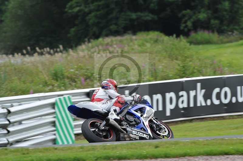 Motorcycle action photographs;Trackday digital images;event digital images;eventdigitalimages;no limits trackday;oulton park;oulton park circuit cheshire;oulton park photographs;peter wileman photography;trackday;trackday photos