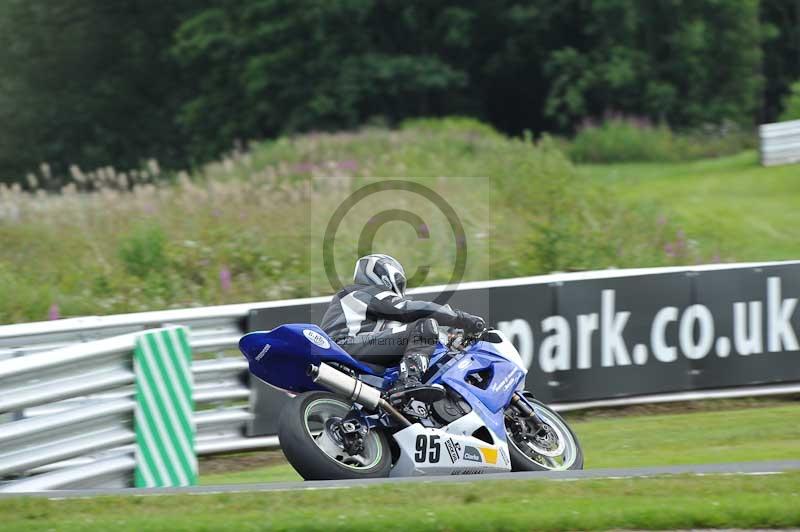 Motorcycle action photographs;Trackday digital images;event digital images;eventdigitalimages;no limits trackday;oulton park;oulton park circuit cheshire;oulton park photographs;peter wileman photography;trackday;trackday photos