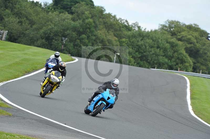 Motorcycle action photographs;Trackday digital images;event digital images;eventdigitalimages;no limits trackday;oulton park;oulton park circuit cheshire;oulton park photographs;peter wileman photography;trackday;trackday photos