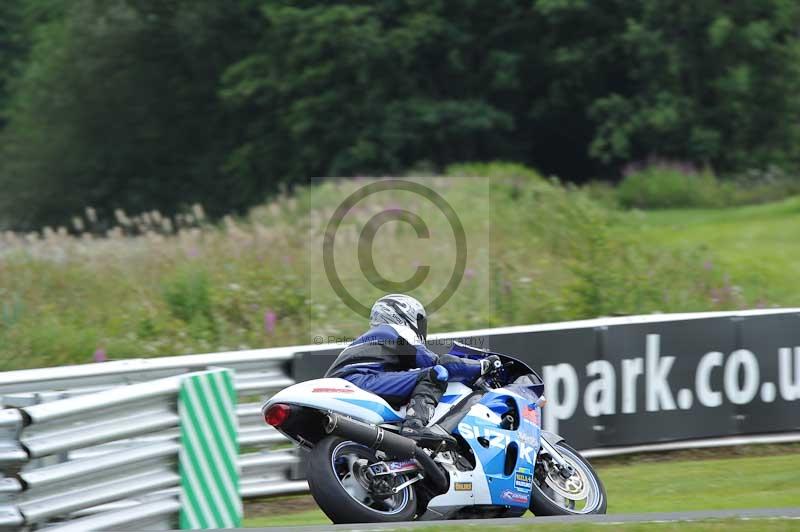 Motorcycle action photographs;Trackday digital images;event digital images;eventdigitalimages;no limits trackday;oulton park;oulton park circuit cheshire;oulton park photographs;peter wileman photography;trackday;trackday photos