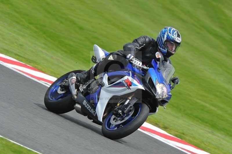 Motorcycle action photographs;Trackday digital images;event digital images;eventdigitalimages;no limits trackday;oulton park;oulton park circuit cheshire;oulton park photographs;peter wileman photography;trackday;trackday photos