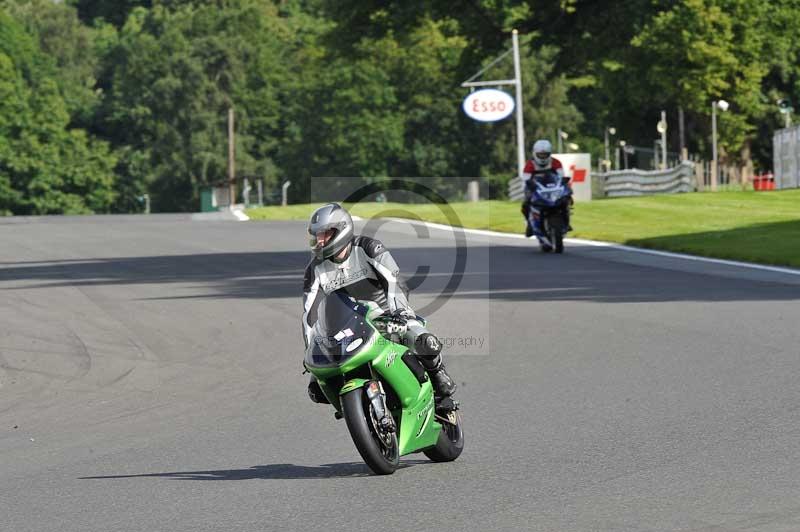 Motorcycle action photographs;Trackday digital images;event digital images;eventdigitalimages;no limits trackday;oulton park;oulton park circuit cheshire;oulton park photographs;peter wileman photography;trackday;trackday photos