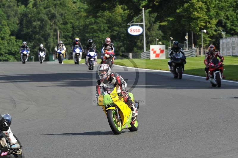 Motorcycle action photographs;Trackday digital images;event digital images;eventdigitalimages;no limits trackday;oulton park;oulton park circuit cheshire;oulton park photographs;peter wileman photography;trackday;trackday photos