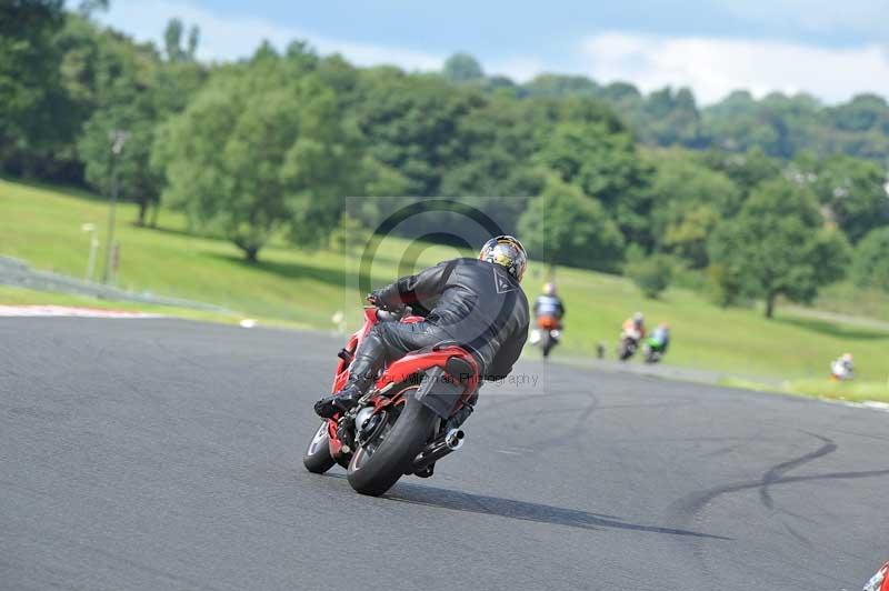 Motorcycle action photographs;Trackday digital images;event digital images;eventdigitalimages;no limits trackday;oulton park;oulton park circuit cheshire;oulton park photographs;peter wileman photography;trackday;trackday photos