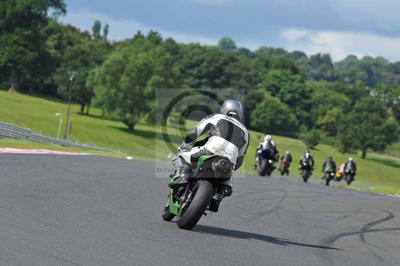 Motorcycle action photographs;Trackday digital images;event digital images;eventdigitalimages;no limits trackday;oulton park;oulton park circuit cheshire;oulton park photographs;peter wileman photography;trackday;trackday photos