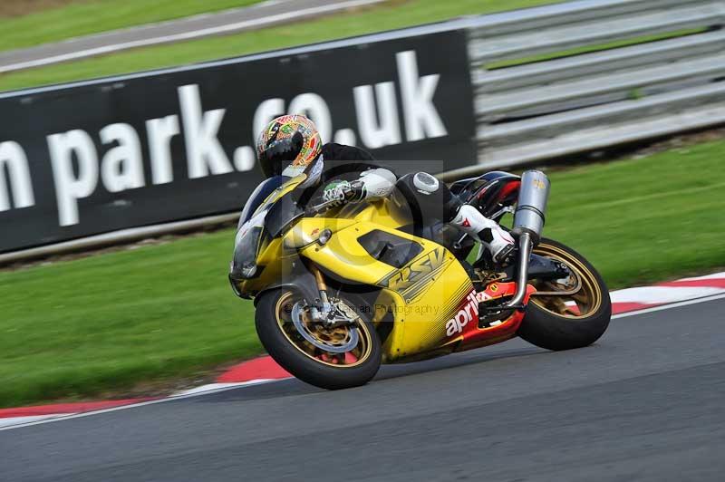 Motorcycle action photographs;Trackday digital images;event digital images;eventdigitalimages;no limits trackday;oulton park;oulton park circuit cheshire;oulton park photographs;peter wileman photography;trackday;trackday photos