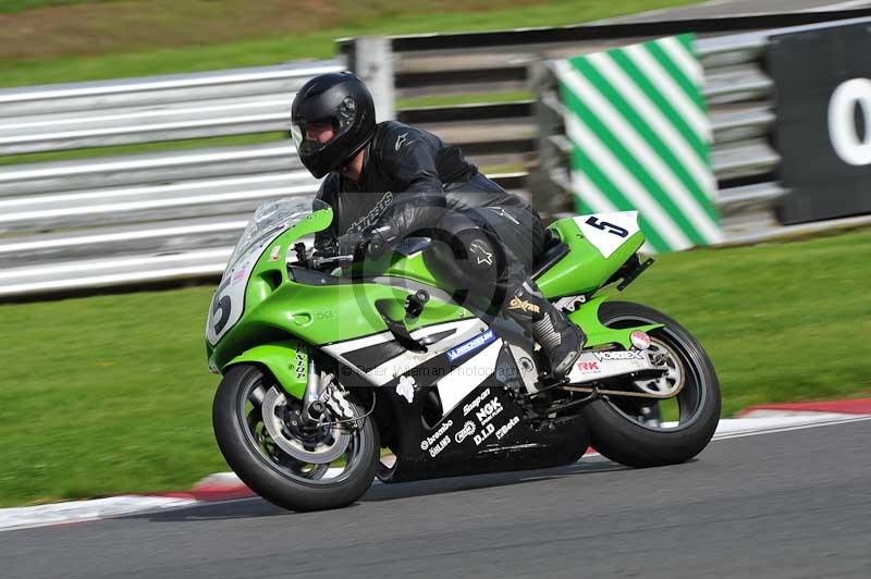 Motorcycle action photographs;Trackday digital images;event digital images;eventdigitalimages;no limits trackday;oulton park;oulton park circuit cheshire;oulton park photographs;peter wileman photography;trackday;trackday photos