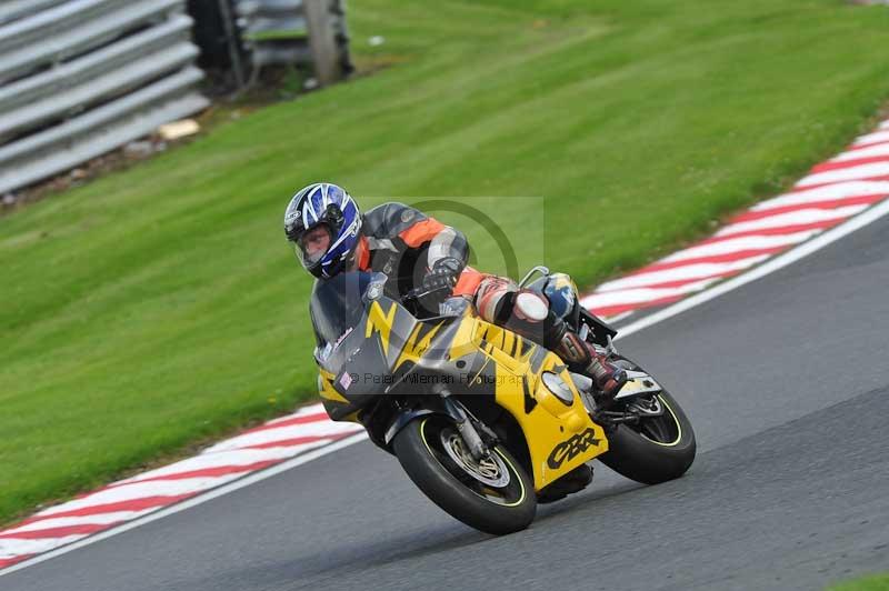 Motorcycle action photographs;Trackday digital images;event digital images;eventdigitalimages;no limits trackday;oulton park;oulton park circuit cheshire;oulton park photographs;peter wileman photography;trackday;trackday photos