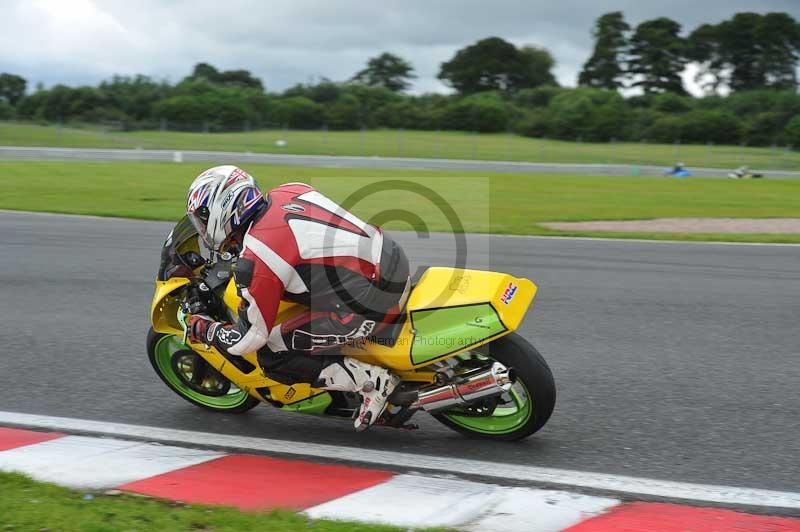 Motorcycle action photographs;Trackday digital images;event digital images;eventdigitalimages;no limits trackday;oulton park;oulton park circuit cheshire;oulton park photographs;peter wileman photography;trackday;trackday photos