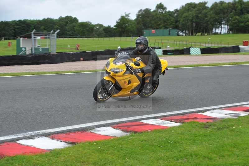 Motorcycle action photographs;Trackday digital images;event digital images;eventdigitalimages;no limits trackday;oulton park;oulton park circuit cheshire;oulton park photographs;peter wileman photography;trackday;trackday photos