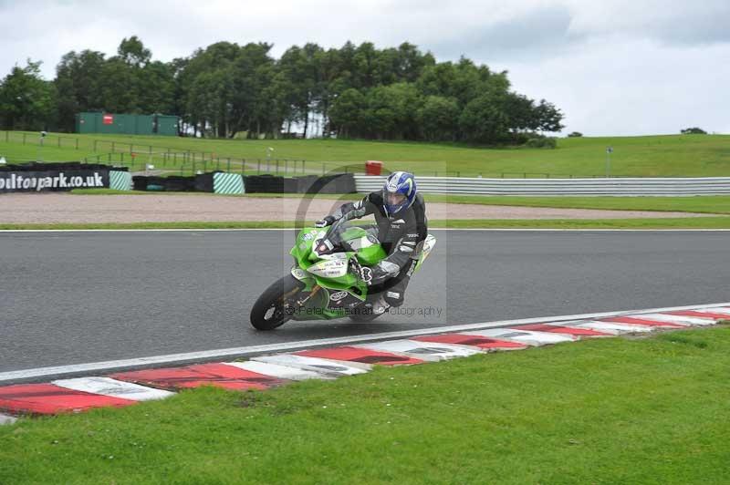 Motorcycle action photographs;Trackday digital images;event digital images;eventdigitalimages;no limits trackday;oulton park;oulton park circuit cheshire;oulton park photographs;peter wileman photography;trackday;trackday photos