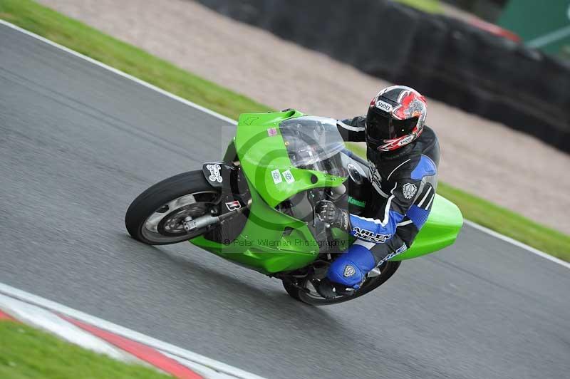 Motorcycle action photographs;Trackday digital images;event digital images;eventdigitalimages;no limits trackday;oulton park;oulton park circuit cheshire;oulton park photographs;peter wileman photography;trackday;trackday photos