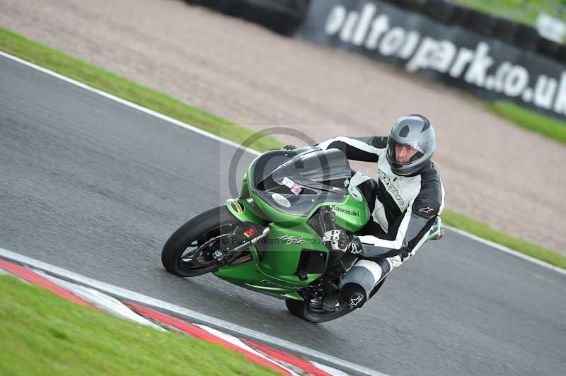 Motorcycle action photographs;Trackday digital images;event digital images;eventdigitalimages;no limits trackday;oulton park;oulton park circuit cheshire;oulton park photographs;peter wileman photography;trackday;trackday photos