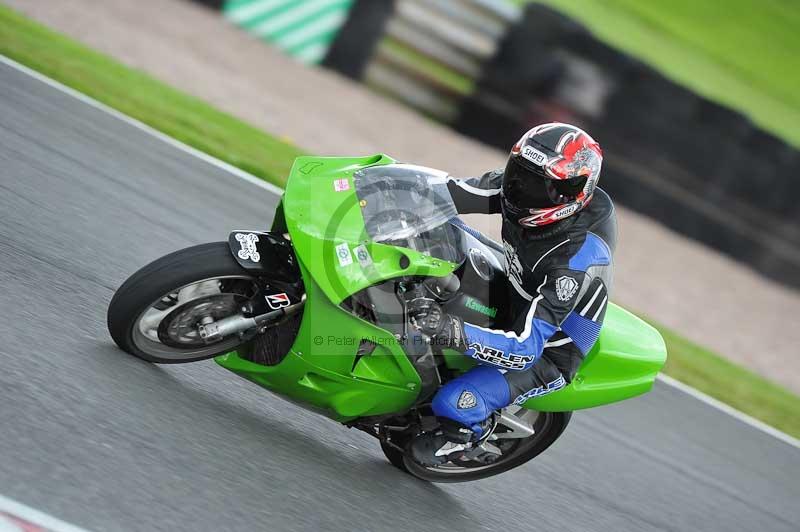 Motorcycle action photographs;Trackday digital images;event digital images;eventdigitalimages;no limits trackday;oulton park;oulton park circuit cheshire;oulton park photographs;peter wileman photography;trackday;trackday photos