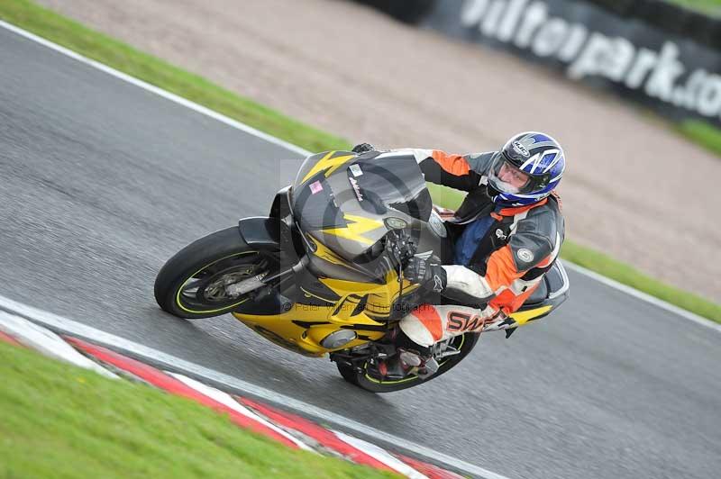 Motorcycle action photographs;Trackday digital images;event digital images;eventdigitalimages;no limits trackday;oulton park;oulton park circuit cheshire;oulton park photographs;peter wileman photography;trackday;trackday photos