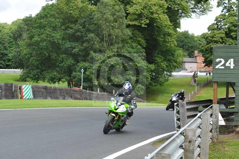 Motorcycle action photographs;Trackday digital images;event digital images;eventdigitalimages;no limits trackday;oulton park;oulton park circuit cheshire;oulton park photographs;peter wileman photography;trackday;trackday photos