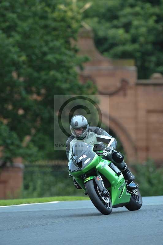 Motorcycle action photographs;Trackday digital images;event digital images;eventdigitalimages;no limits trackday;oulton park;oulton park circuit cheshire;oulton park photographs;peter wileman photography;trackday;trackday photos