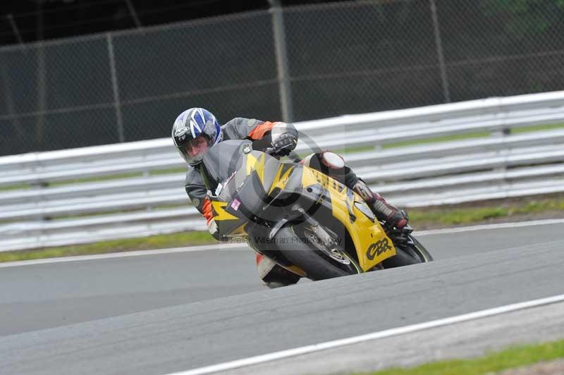 Motorcycle action photographs;Trackday digital images;event digital images;eventdigitalimages;no limits trackday;oulton park;oulton park circuit cheshire;oulton park photographs;peter wileman photography;trackday;trackday photos