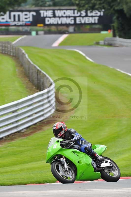 Motorcycle action photographs;Trackday digital images;event digital images;eventdigitalimages;no limits trackday;oulton park;oulton park circuit cheshire;oulton park photographs;peter wileman photography;trackday;trackday photos