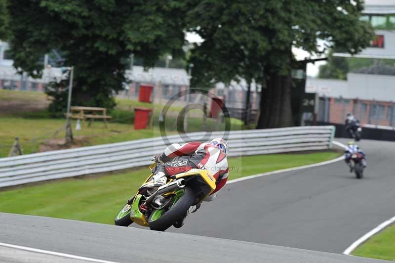 Motorcycle action photographs;Trackday digital images;event digital images;eventdigitalimages;no limits trackday;oulton park;oulton park circuit cheshire;oulton park photographs;peter wileman photography;trackday;trackday photos