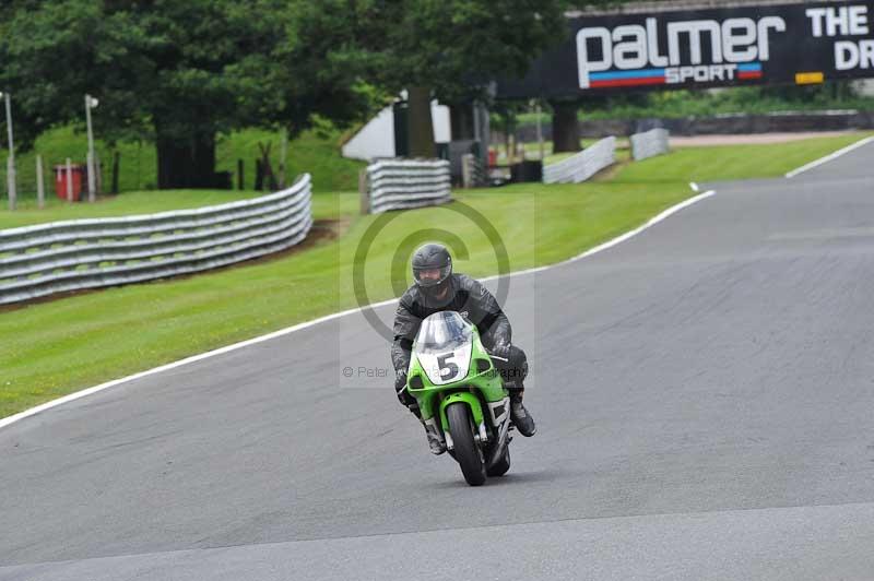 Motorcycle action photographs;Trackday digital images;event digital images;eventdigitalimages;no limits trackday;oulton park;oulton park circuit cheshire;oulton park photographs;peter wileman photography;trackday;trackday photos