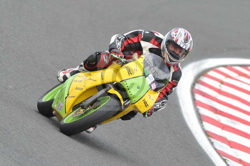 Motorcycle action photographs;Trackday digital images;event digital images;eventdigitalimages;no limits trackday;oulton park;oulton park circuit cheshire;oulton park photographs;peter wileman photography;trackday;trackday photos