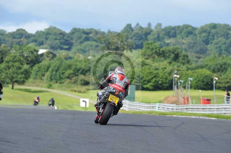 Motorcycle action photographs;Trackday digital images;event digital images;eventdigitalimages;no limits trackday;oulton park;oulton park circuit cheshire;oulton park photographs;peter wileman photography;trackday;trackday photos