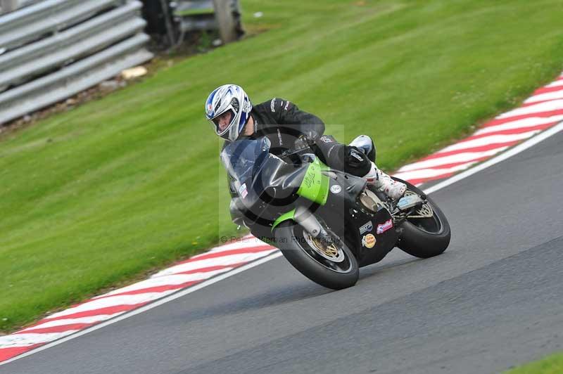 Motorcycle action photographs;Trackday digital images;event digital images;eventdigitalimages;no limits trackday;oulton park;oulton park circuit cheshire;oulton park photographs;peter wileman photography;trackday;trackday photos