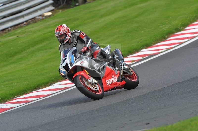 Motorcycle action photographs;Trackday digital images;event digital images;eventdigitalimages;no limits trackday;oulton park;oulton park circuit cheshire;oulton park photographs;peter wileman photography;trackday;trackday photos