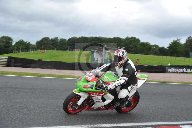 Motorcycle action photographs;Trackday digital images;event digital images;eventdigitalimages;no limits trackday;oulton park;oulton park circuit cheshire;oulton park photographs;peter wileman photography;trackday;trackday photos