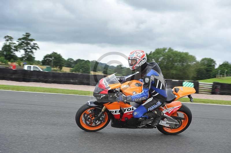 Motorcycle action photographs;Trackday digital images;event digital images;eventdigitalimages;no limits trackday;oulton park;oulton park circuit cheshire;oulton park photographs;peter wileman photography;trackday;trackday photos