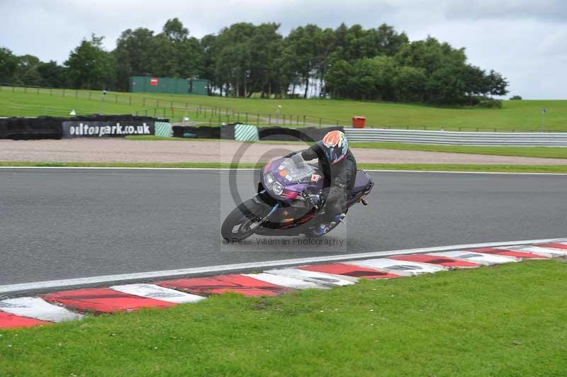 Motorcycle action photographs;Trackday digital images;event digital images;eventdigitalimages;no limits trackday;oulton park;oulton park circuit cheshire;oulton park photographs;peter wileman photography;trackday;trackday photos