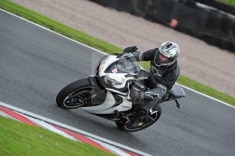 Motorcycle action photographs;Trackday digital images;event digital images;eventdigitalimages;no limits trackday;oulton park;oulton park circuit cheshire;oulton park photographs;peter wileman photography;trackday;trackday photos