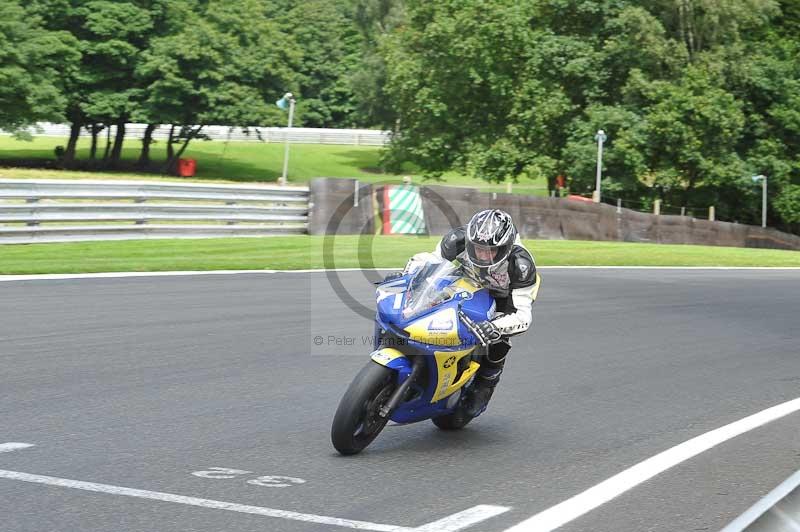 Motorcycle action photographs;Trackday digital images;event digital images;eventdigitalimages;no limits trackday;oulton park;oulton park circuit cheshire;oulton park photographs;peter wileman photography;trackday;trackday photos