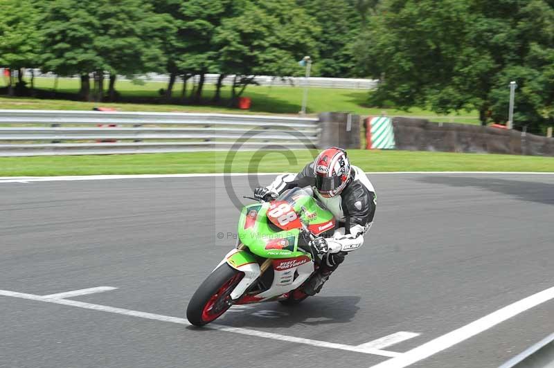 Motorcycle action photographs;Trackday digital images;event digital images;eventdigitalimages;no limits trackday;oulton park;oulton park circuit cheshire;oulton park photographs;peter wileman photography;trackday;trackday photos